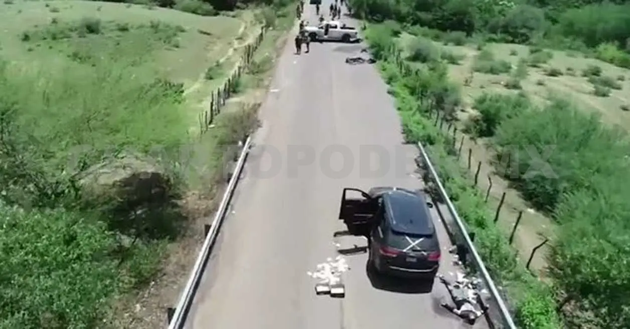 Tampoco se cuidó la cadena de custodia, ni se preservó la escena del crimen. Agencias