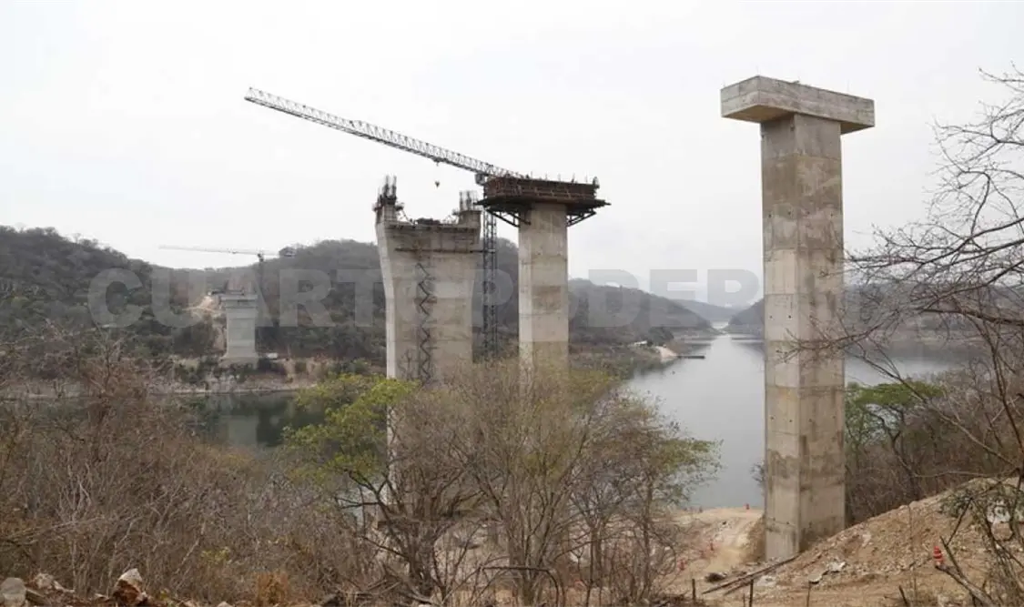 Piden terminar obra de puente atirantado