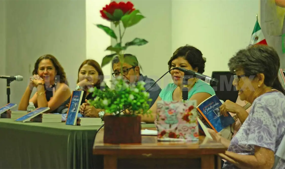 La escritora Nelly Gallardo Borges en la casa de la cultura Luis Alaminos. Darwin Mendoza