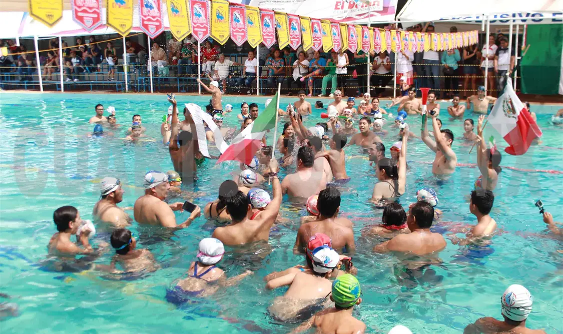 Más allá del tema competitivo, la escuela tuxtleca busca con estos eventos, fomentar los valores nacionales. Guillermo Ramos/CP