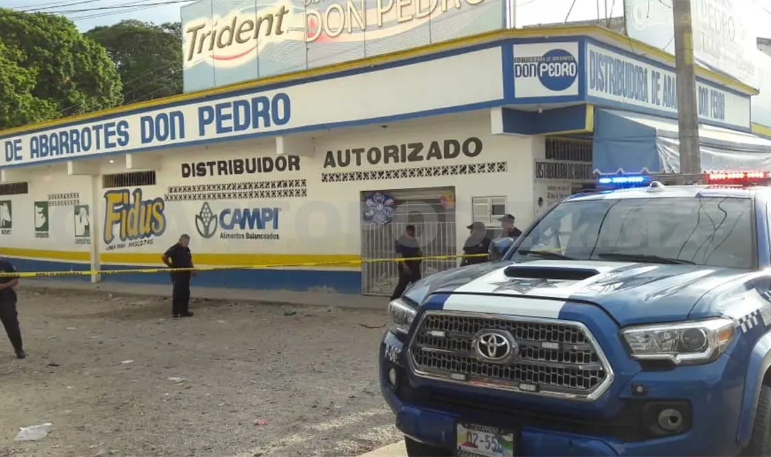 Autoridades informaron que los hechos habían ocurrido a eso de las 18:00 horas del sábado a pocos metros del mercado. CP