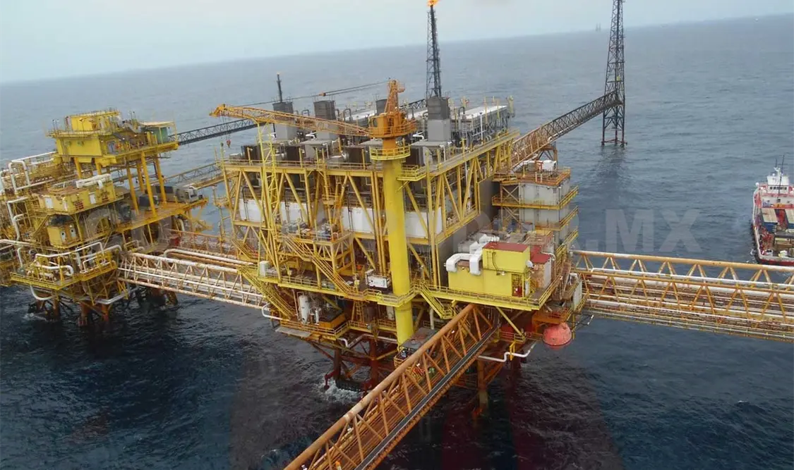 El gobierno mexicano realizará una inyección de capital a Pemex equivalente a cinco mil millones de dólares. Twitter