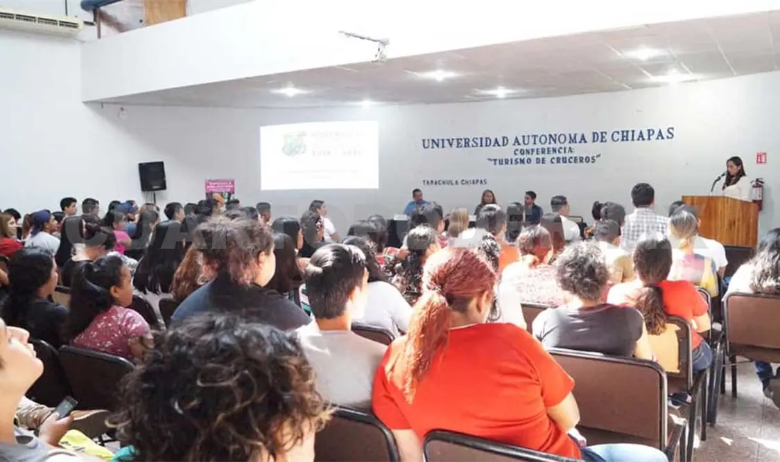 Con el propósito de vincular a universitarios con los aspectos prácticos para atender la demanda en Puerto Chiapas, se realizó la conferencia “Turismo de Cruceros”. CP