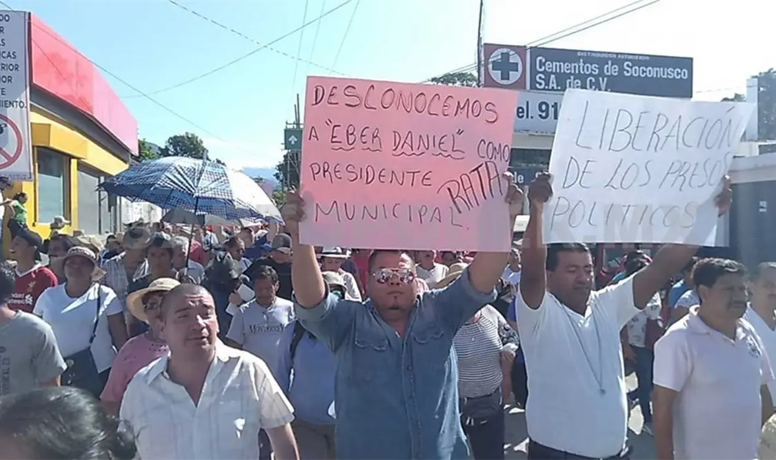 Exigen la destitución del alcalde Ever Daniel Velázquez Javalois. Rafael Victorio / CP