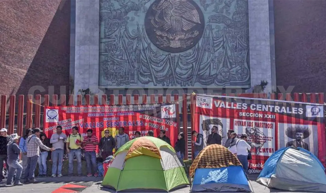 El bloqueó inició desde las primeras horas de este jueves. Agencias