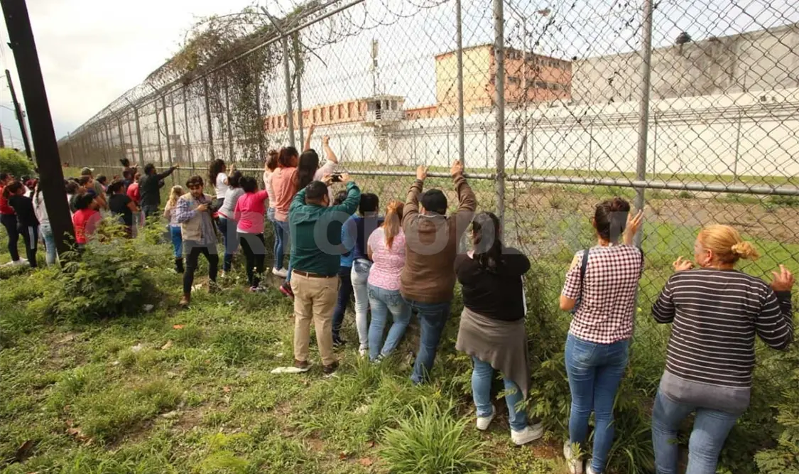 Familiares de los presos han expresado preocupación con el cambio de penal. Agencias