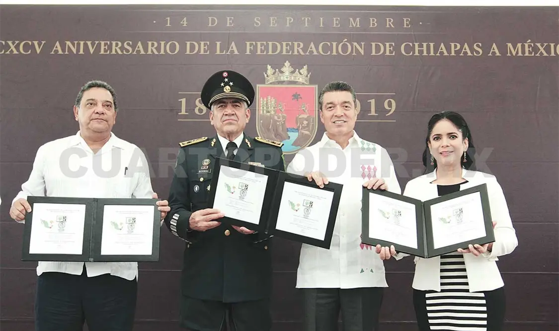 El mandatario manifestó la importancia de mantener los valores cívicos y patrióticos. CP
