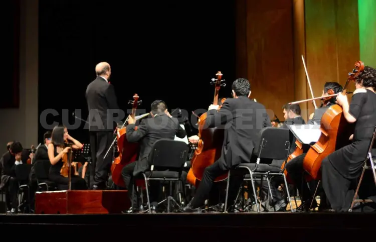 Sinfónica de Chiapas, orquesta profesional con becarios