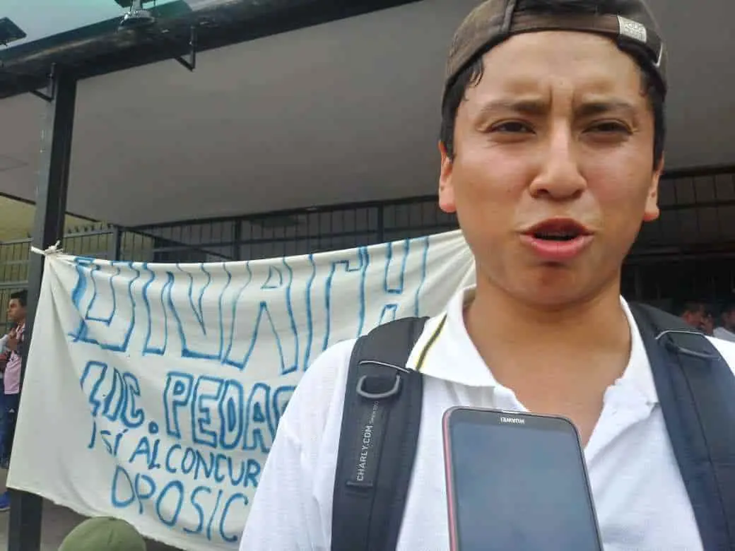 Los estudiantes partieron del FCE en la zona Poniente al centro de la ciudad. Guillermo Ramos / CP