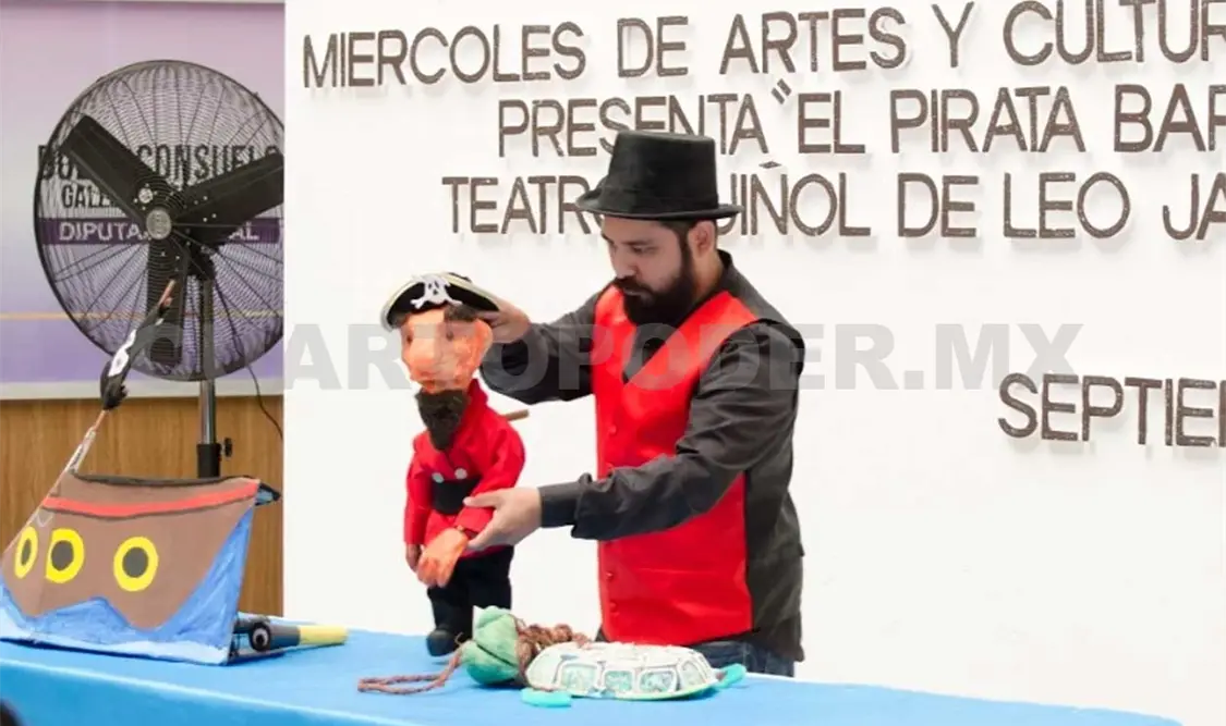 Presentan obra de Teatro Guiñol en el Congreso