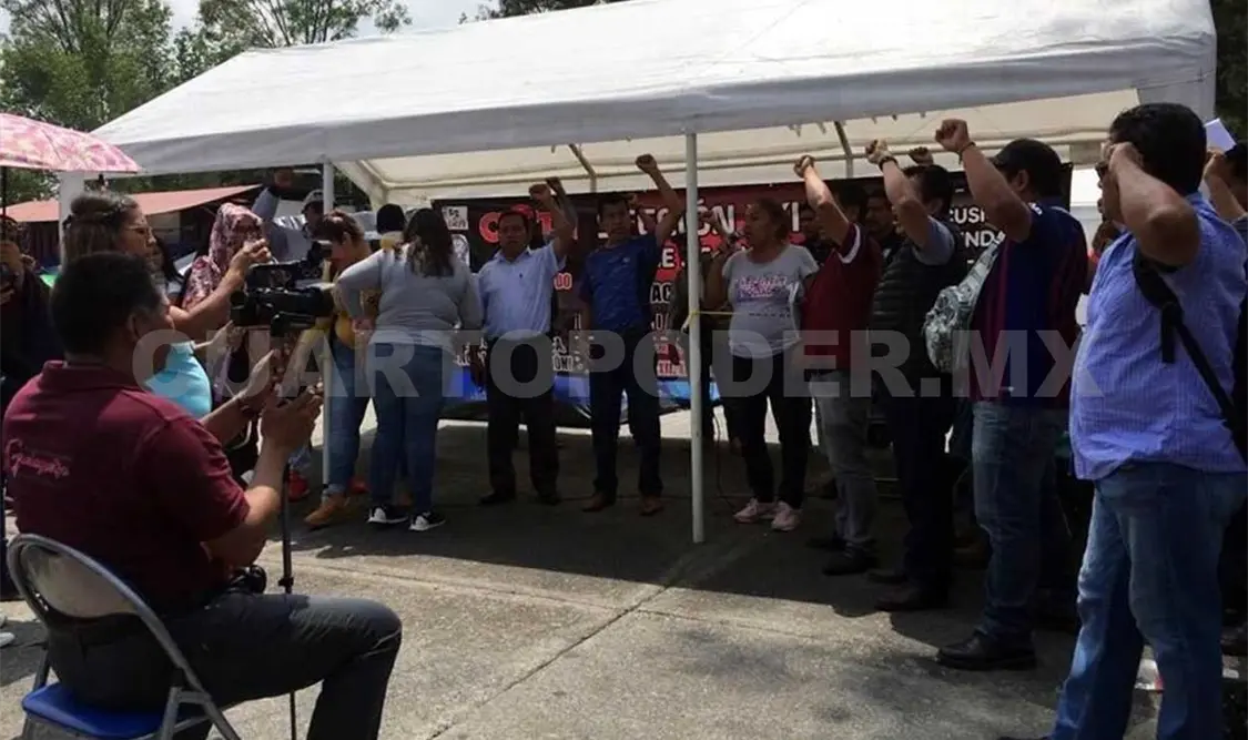 CNTE quiere su nombre en letras de oro en Cámara