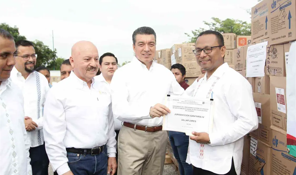 El mandatario estatal dio arranque al Sistema de Abasto de Medicamentos con lo que se cubren los meses de octubre, noviembre y diciembre. Cortesía