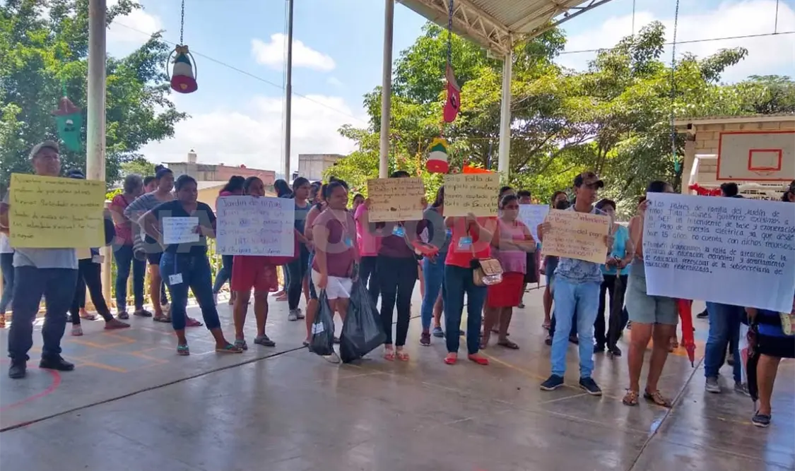 Jardín de niños pide apoyo para pago de servicios