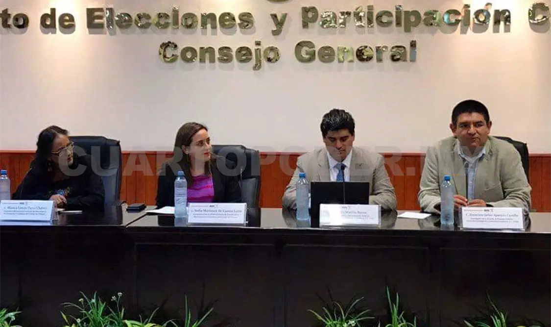 AMLO habla mucho y con juicios de valor