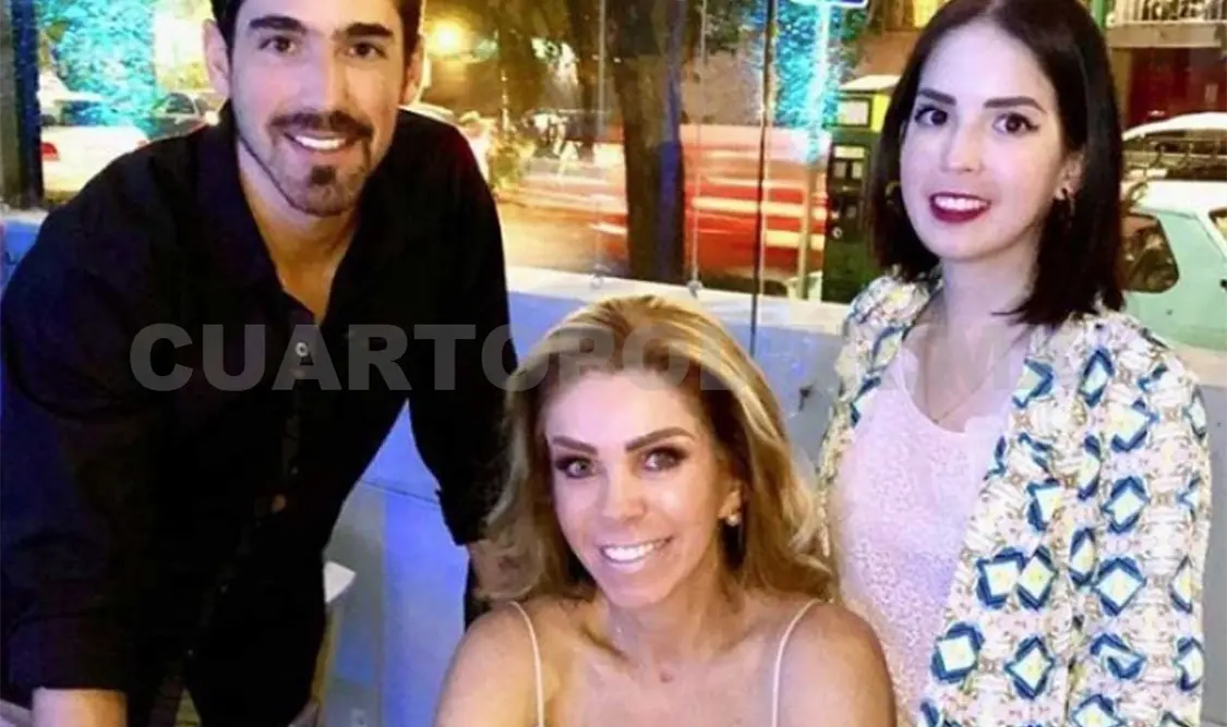 Anuncia la muerte de su hija