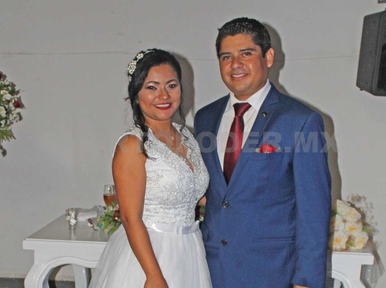 Felicidades, Luis y Carla