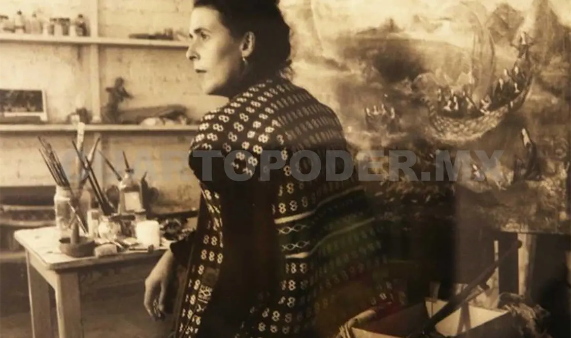 Fotografías, agendas, cartas, dibujos y bordados son parte de la exposición. Cortesía