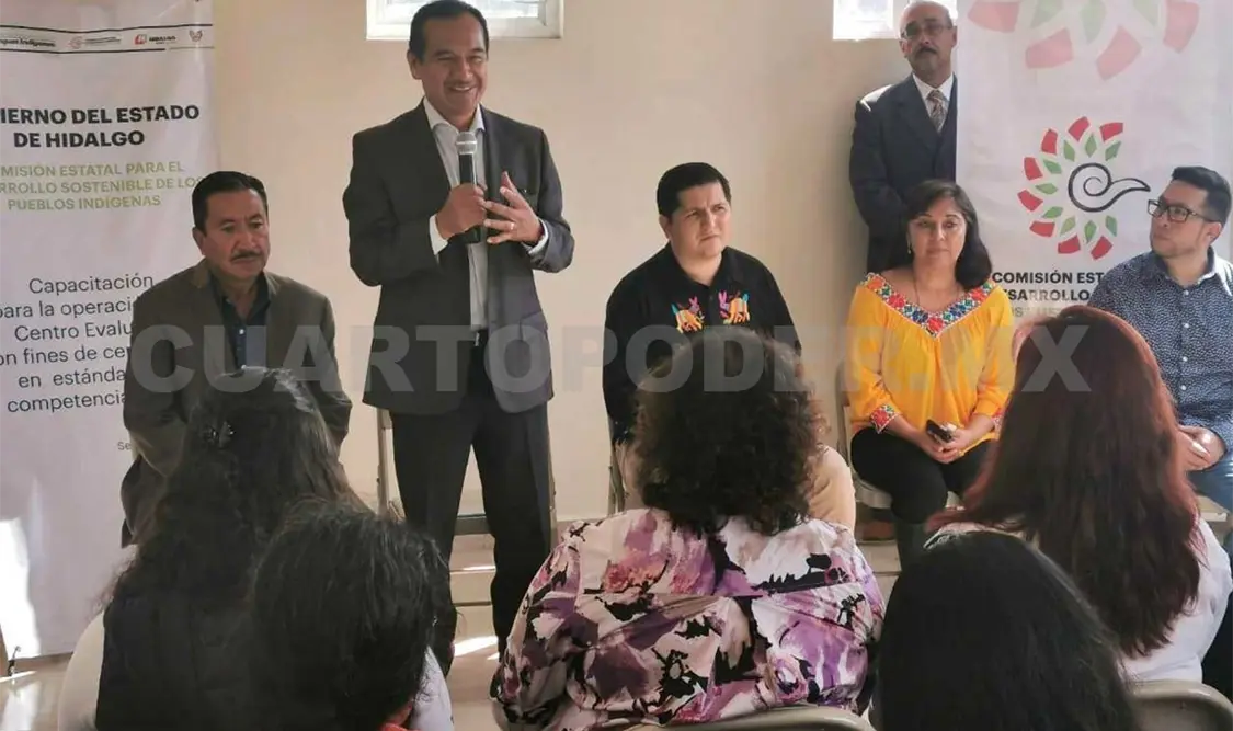 Los pueblos originarios deben tener estrategias realizadas desde donde están los asentamientos y no en los escritorios: Juan Regino, titular del Inali. Cortesía