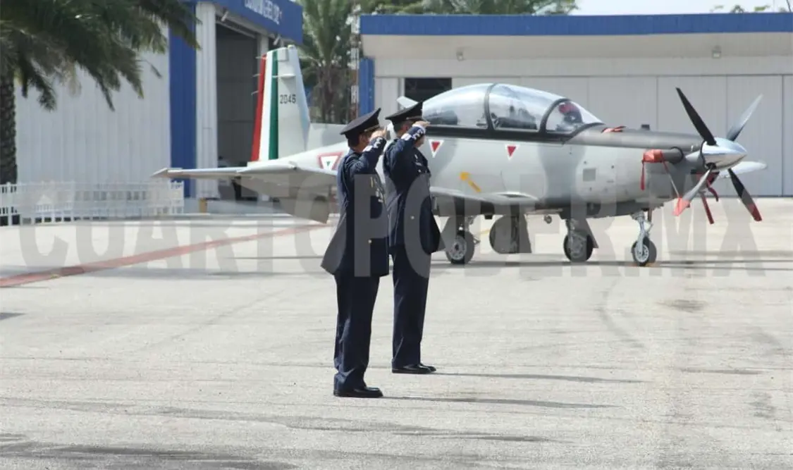 El comandante de la Fuerza Aérea Mexicana tomó la protesta de ley y juramento de bandera al nuevo mando militar. CP