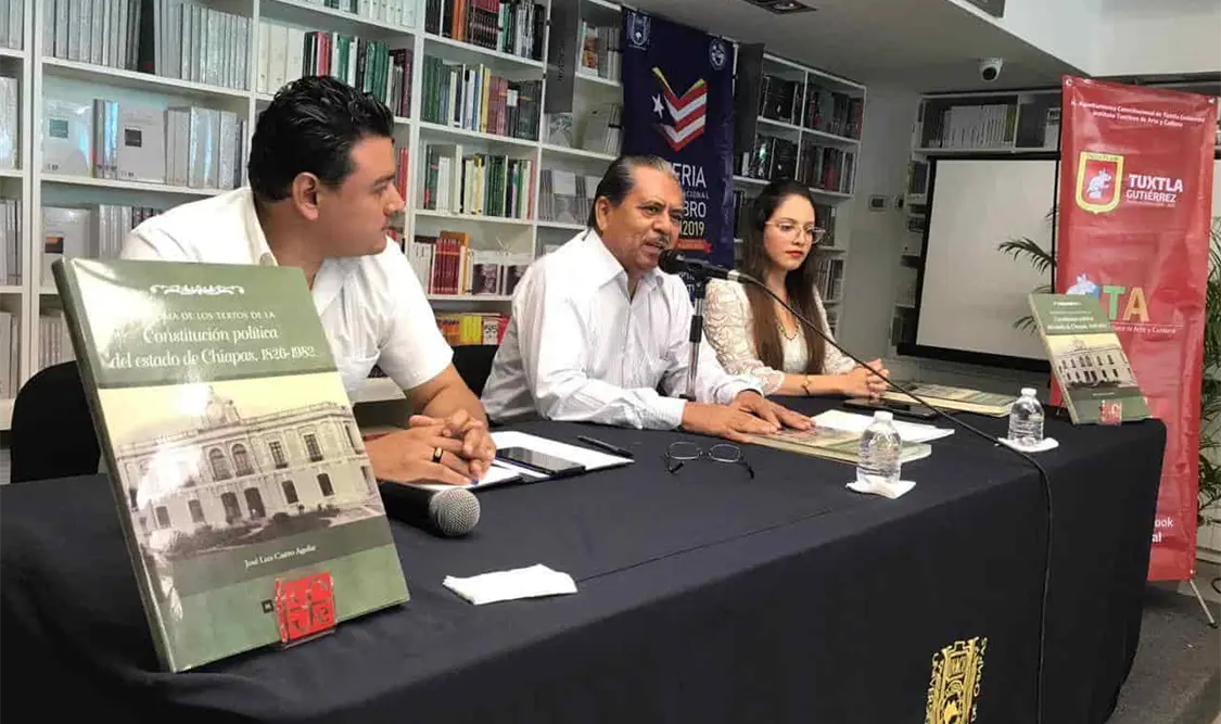 Presentación oficial del libro del cronista tuxtleco José Luis Castro Aguilar / Guillermo Ramos / CP
