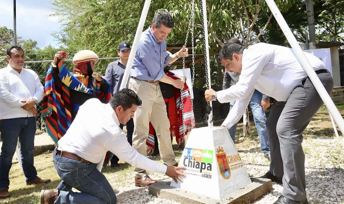 El gobernador resaltó la importancia de invertir en obras que no sean de relumbrón, sino necesarias para la población. CP