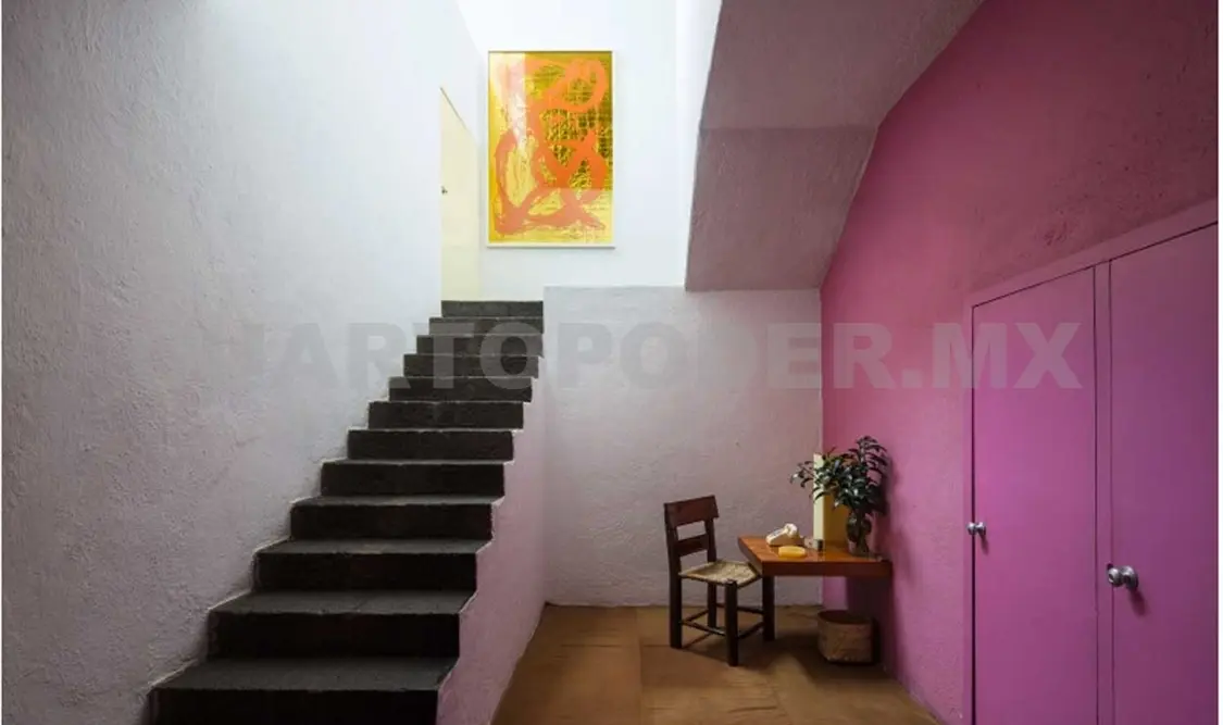 La exposición “Emisarios de cosas abandonadas por los dioses” estará abierta al público hasta el 15 de diciembre en la Casa Luis Barragán.