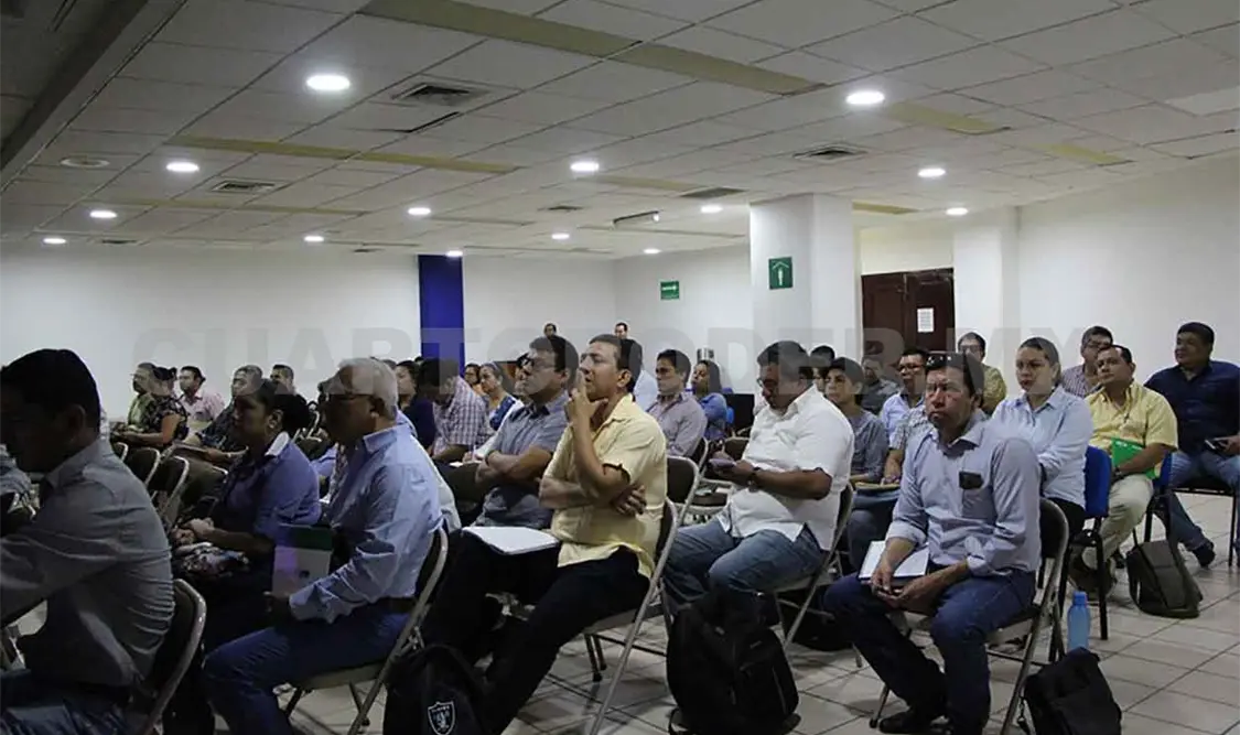 Fortalecen capacitación de plantillas docentes