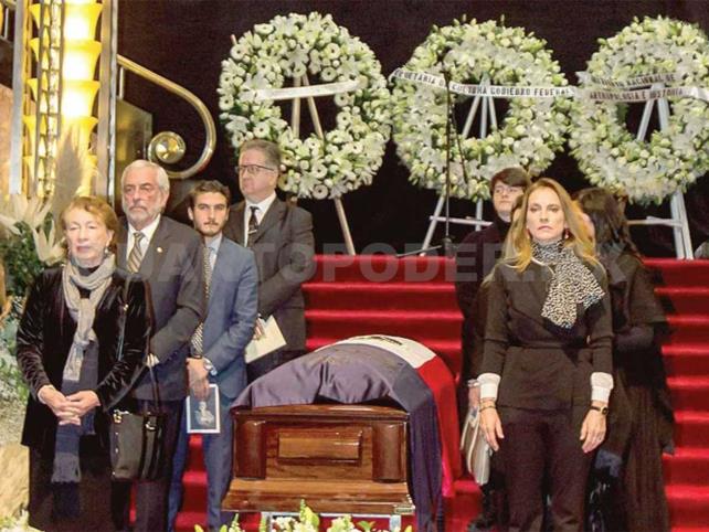 Rinden homenaje a Miguel León-Portilla Rinden homenaje a Miguel León-Portilla