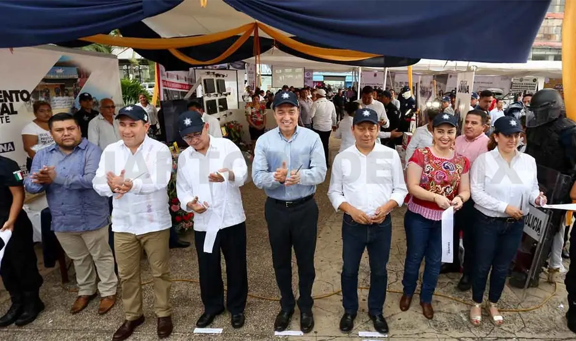 Inaugura Escandón Feria de Seguridad y Justicia