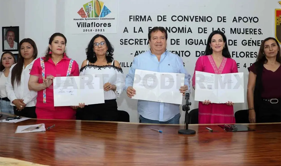 Signan convenio en favor de las mujeres