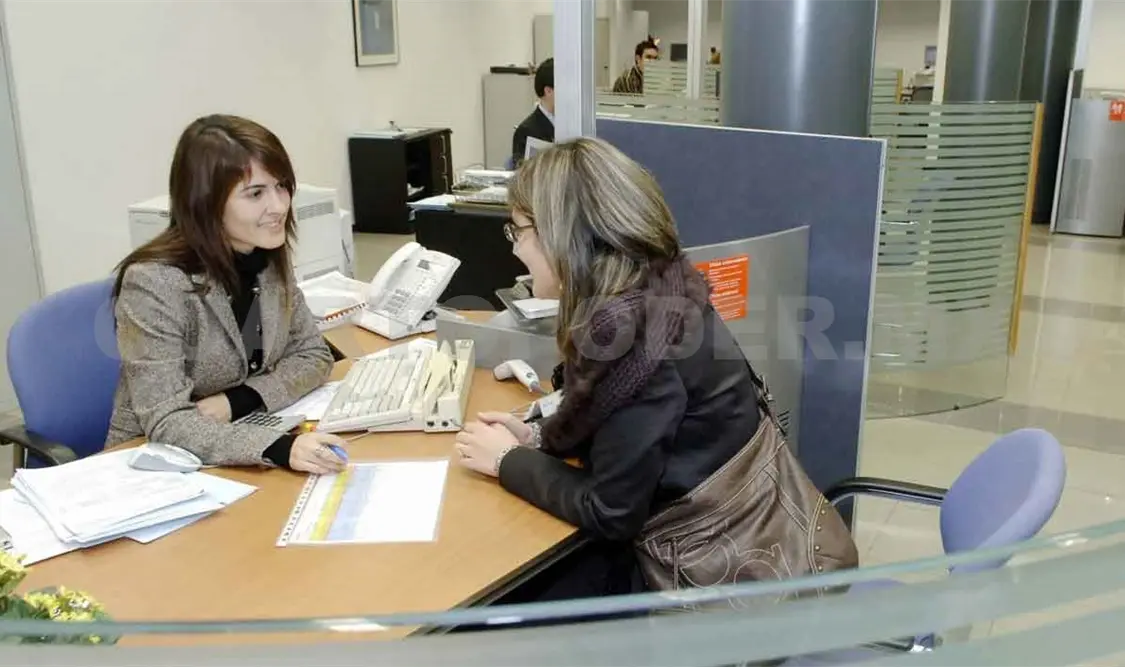 Van más de 4 mil denuncias contra bancos
