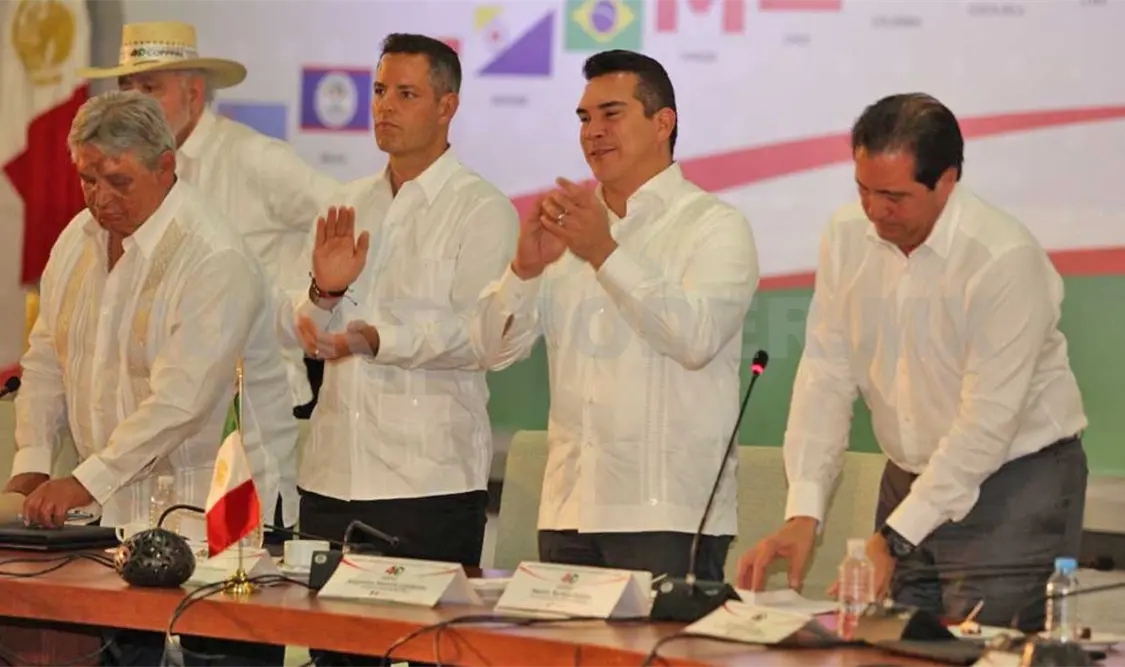 Alejandro Moreno consideró que debe reforzarse la vocación formadora que ha caracterizado a la Copppal. Twitter