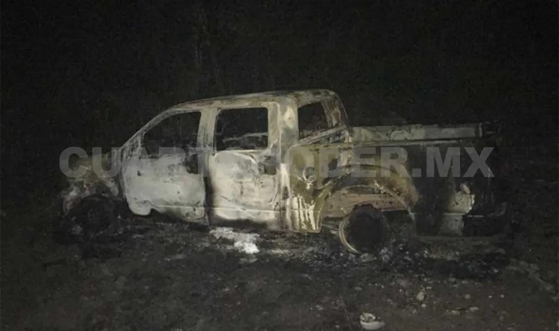 Le prendieron fuego a los vehículos de Agustín Villanueva Ramírez. Agencias