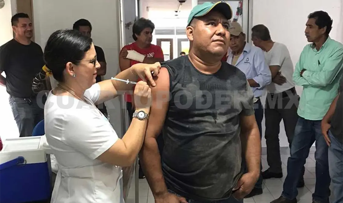 Protegen con vacunas a trabajadores del Smapa