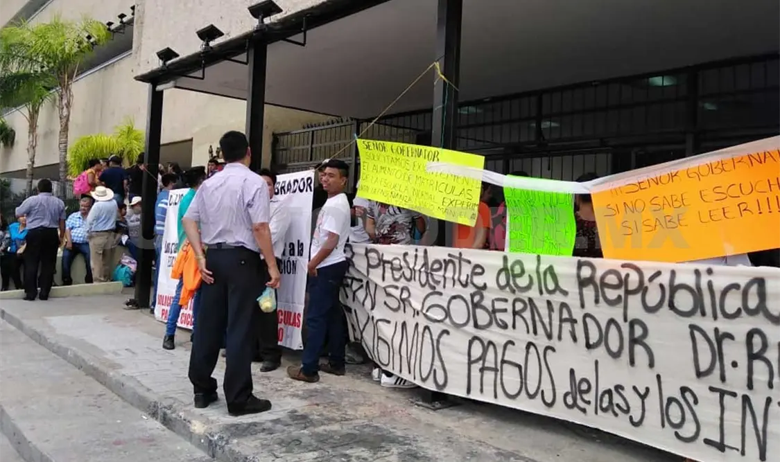 Se suman más aspirantes a protestas