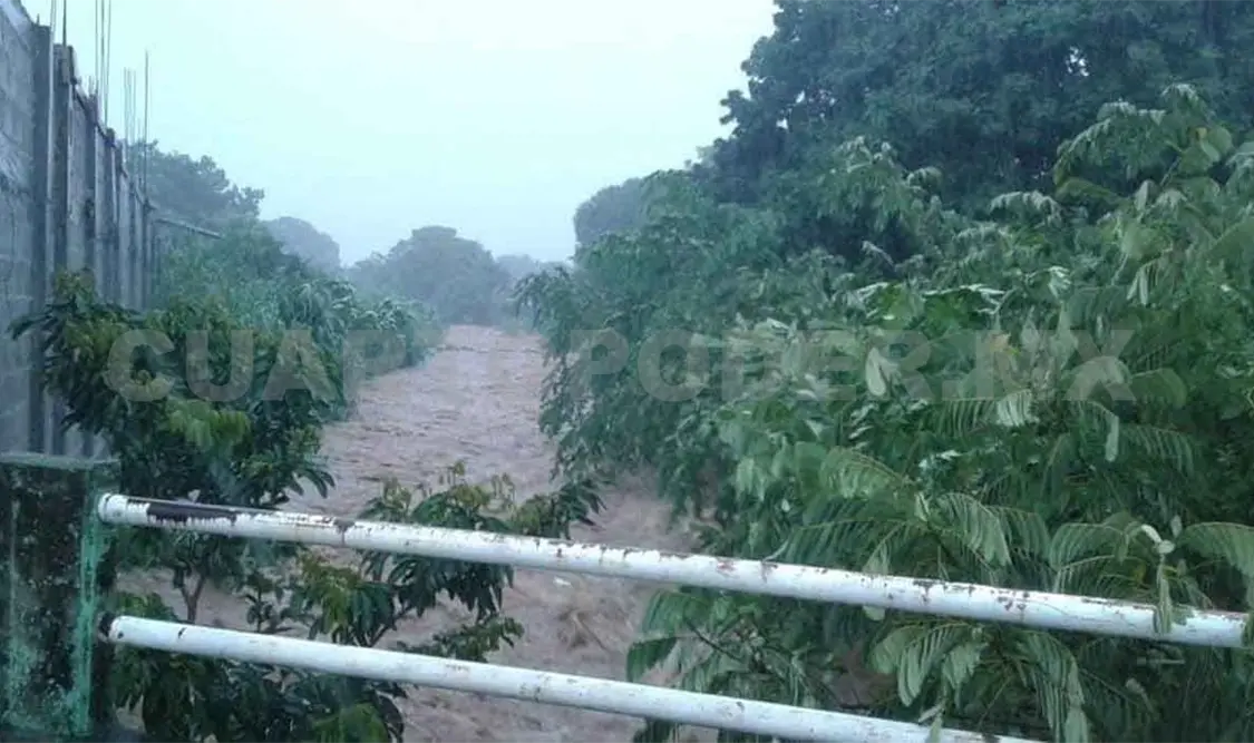Permanece alerta amarilla por lluvias