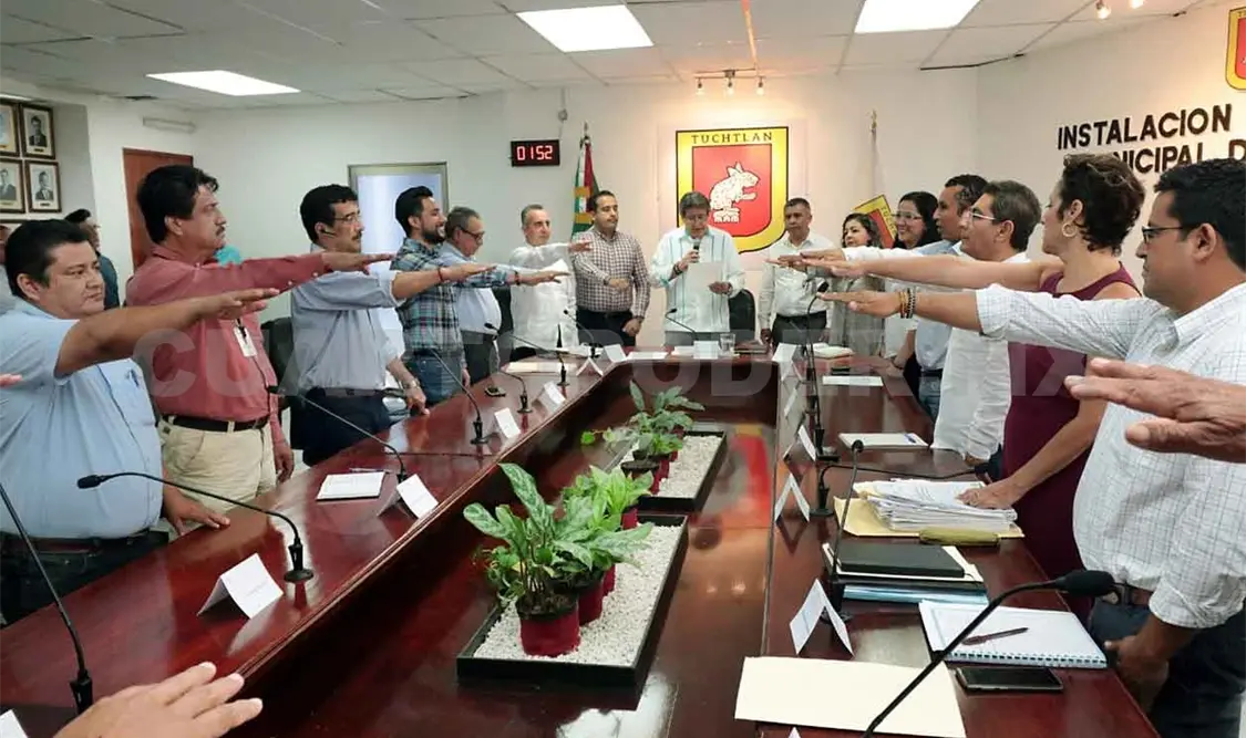 Aprueban Reglamento y Plan Municipal de Trabajo