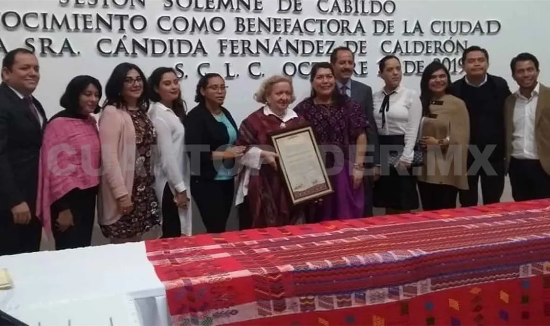 Reconocimiento al trabajo de Cándida Fernández