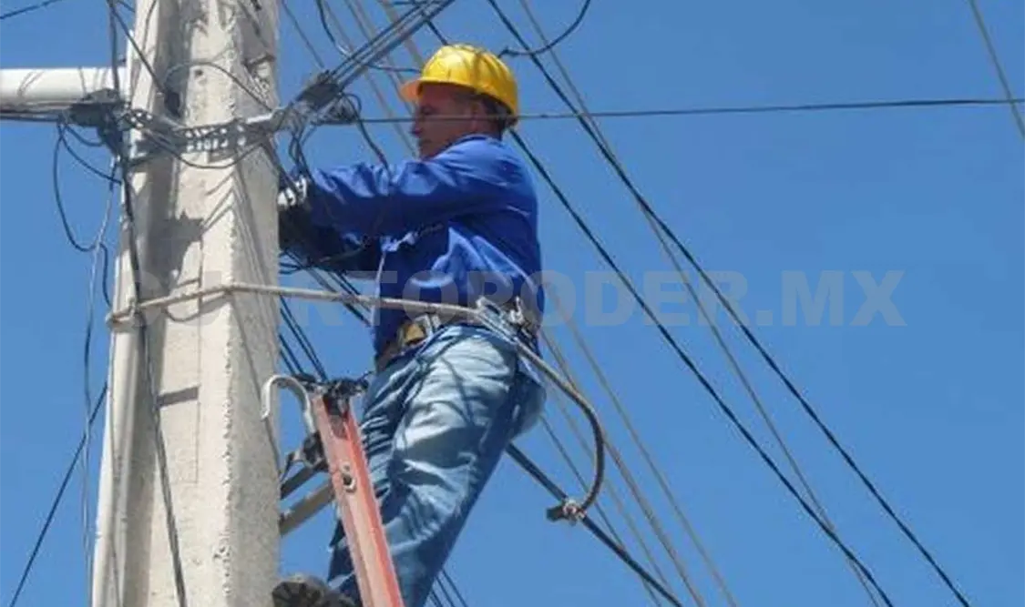 Electrificación pausada por tramitología de la CFE