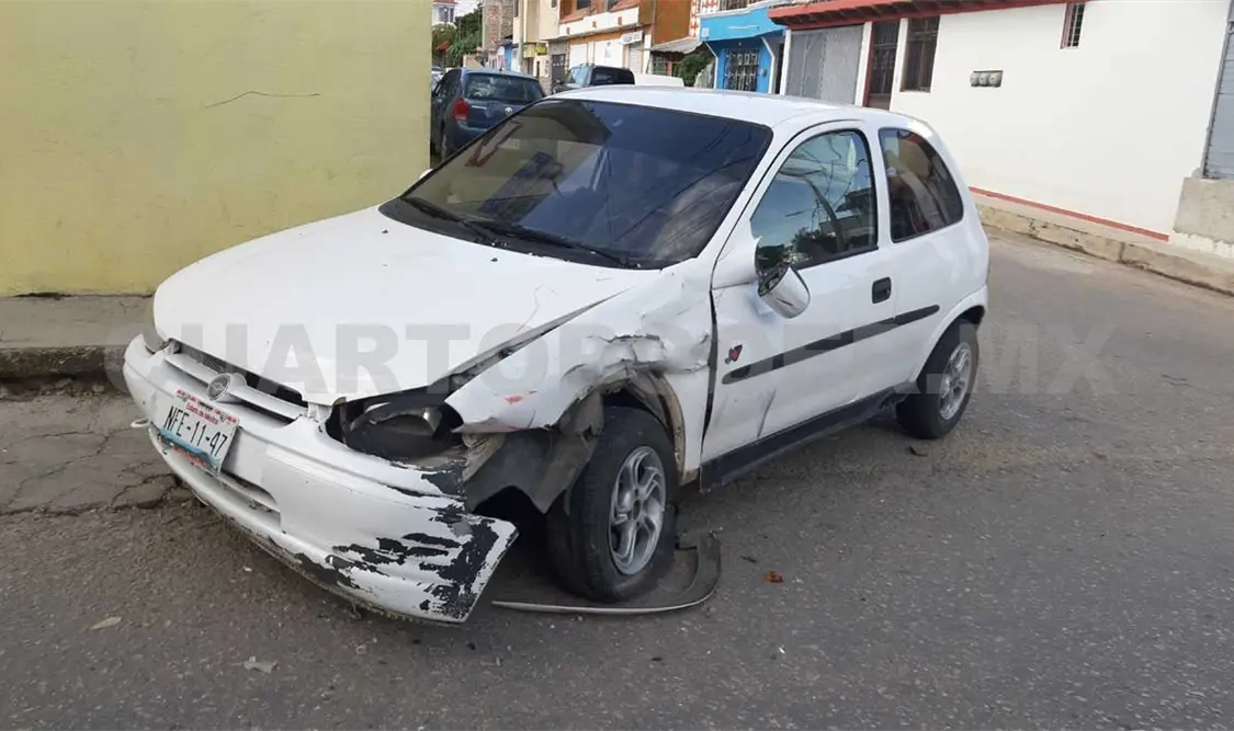 Chocan y logran darse a la fuga