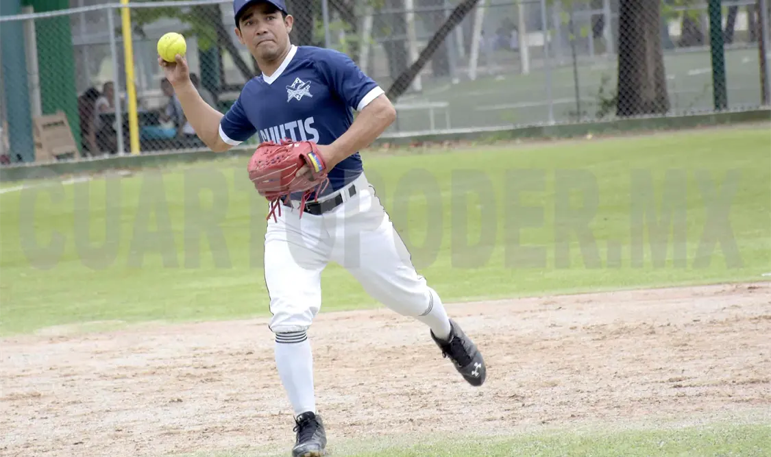 Manteniéndose en la parte final, Chutis se adueñó de la primera posición del presente campeonato. Guillermo Ramos/CP