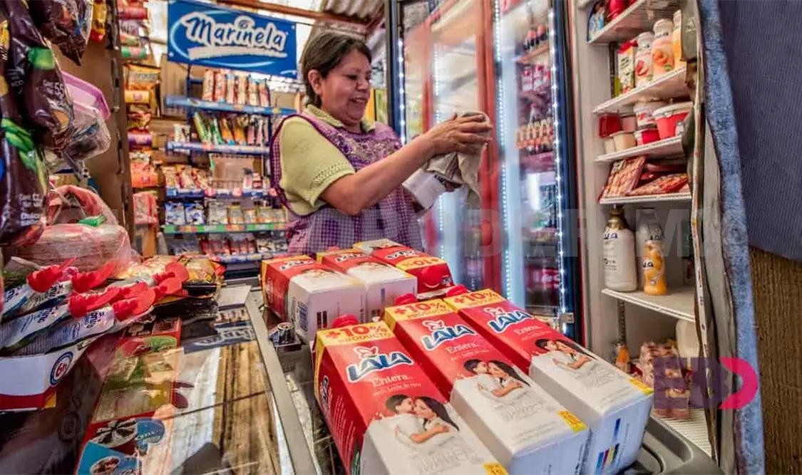 Crece 2.4% ventas al menudeo en agosto