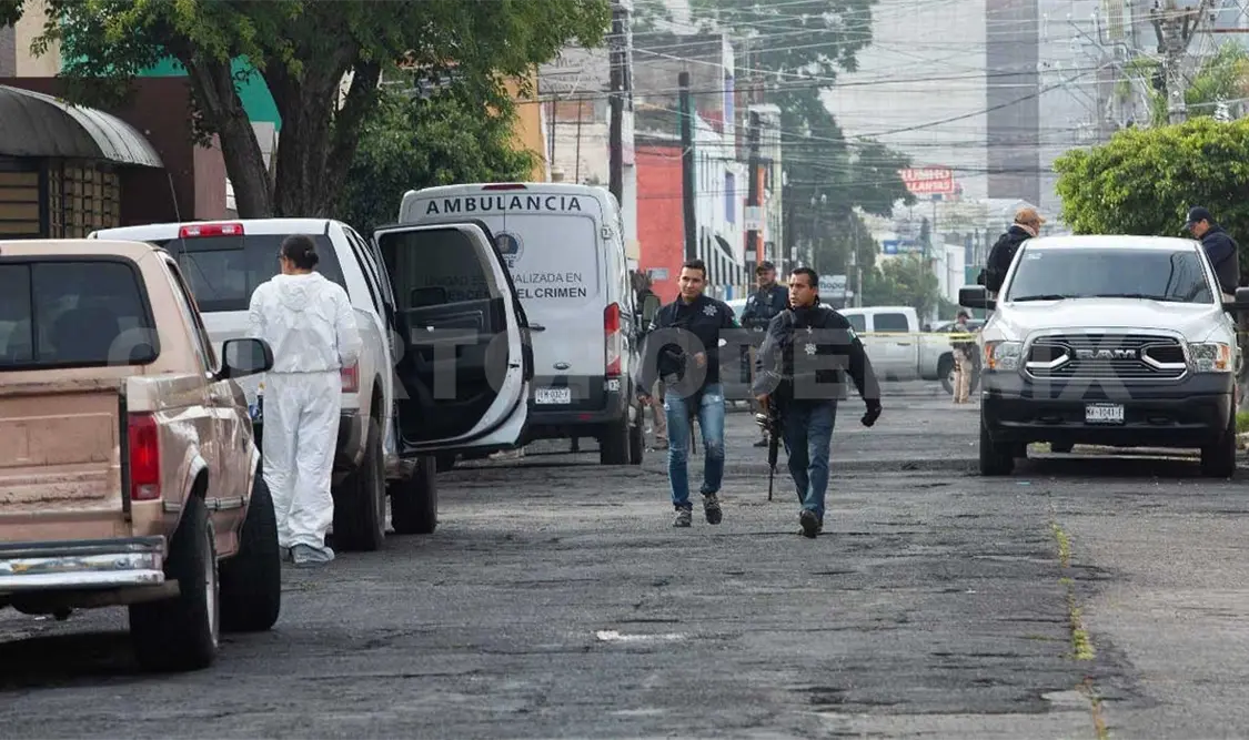Un elemento de la Policía Ministerial murió y cuatro presuntos criminales fueron abatidos. Twitter
