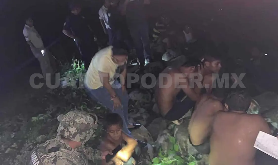 Autoridades de inmediato montaron un operativo que permitió salvar la vida de los jovencitos comaltitlecos. CP