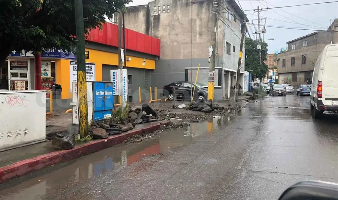 Se desbordan ríos por lluvia