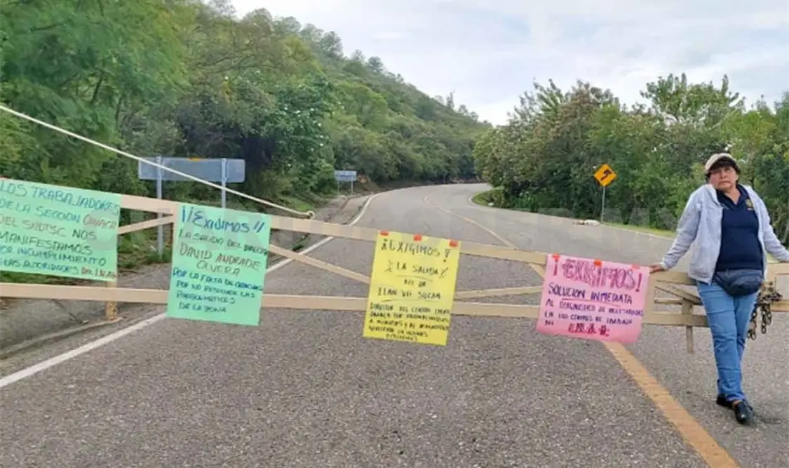 Trabajadores del INAH protestan en Oaxaca