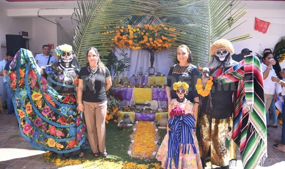 Promueve celebración del Día de Muertos