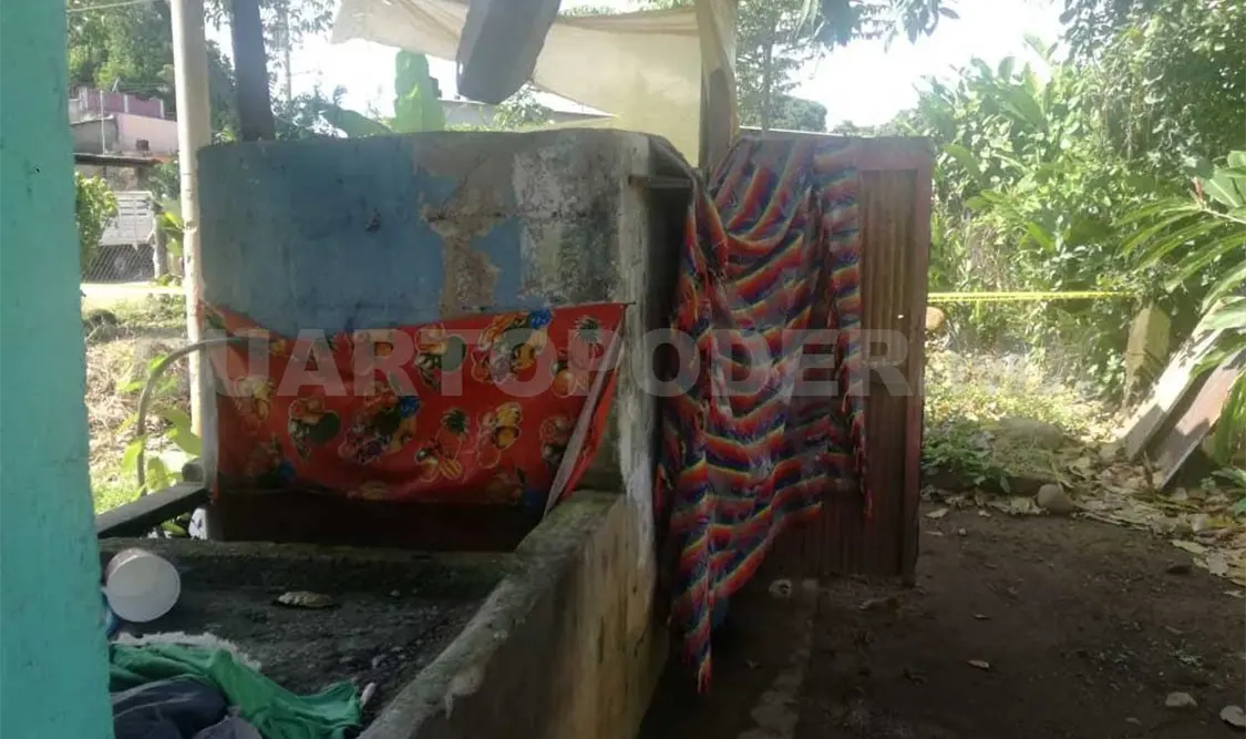 Lo encontraron muerto en el baño de su casa