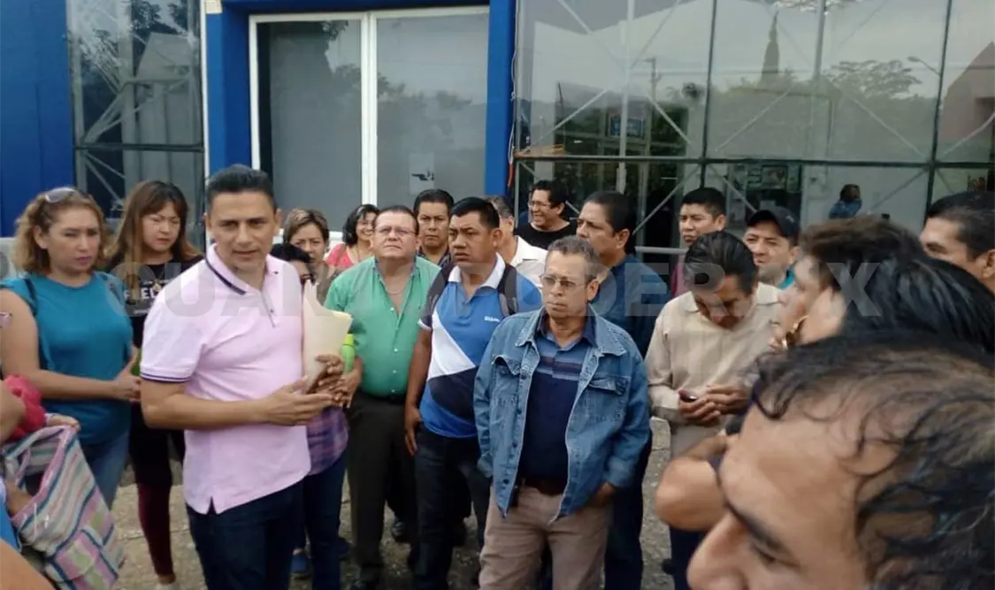 Trabajadores reclaman pagos de retroactivos