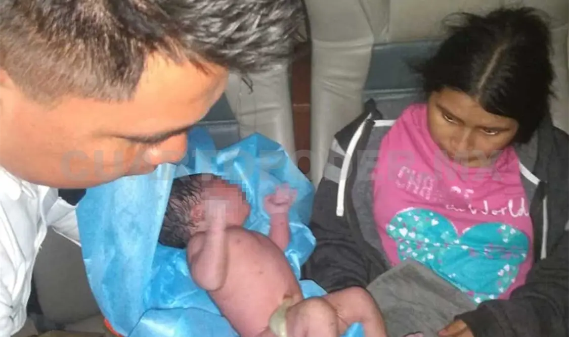 Dio a luz en autobús en el retén La Pochota